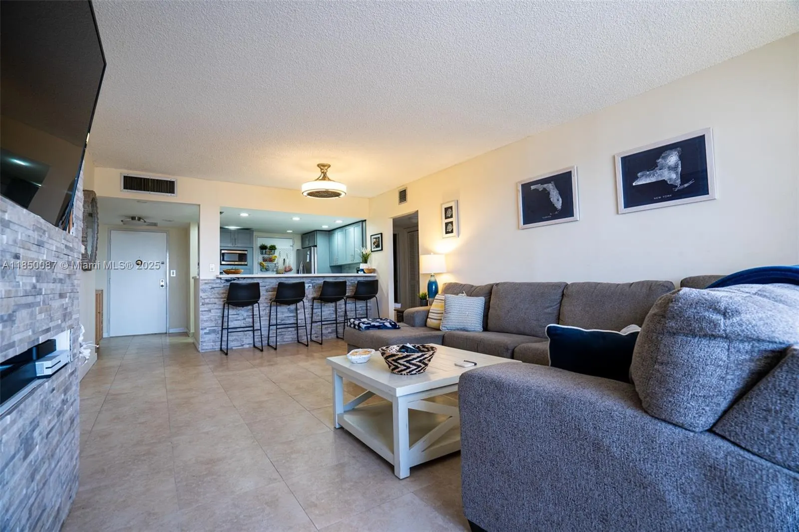 500 Three Islands Blvd, #1008