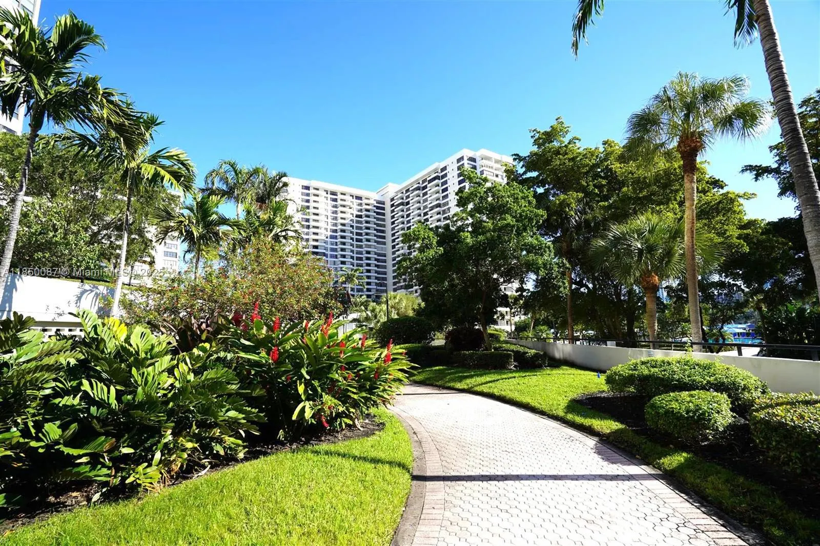 500 Three Islands Blvd, #1008