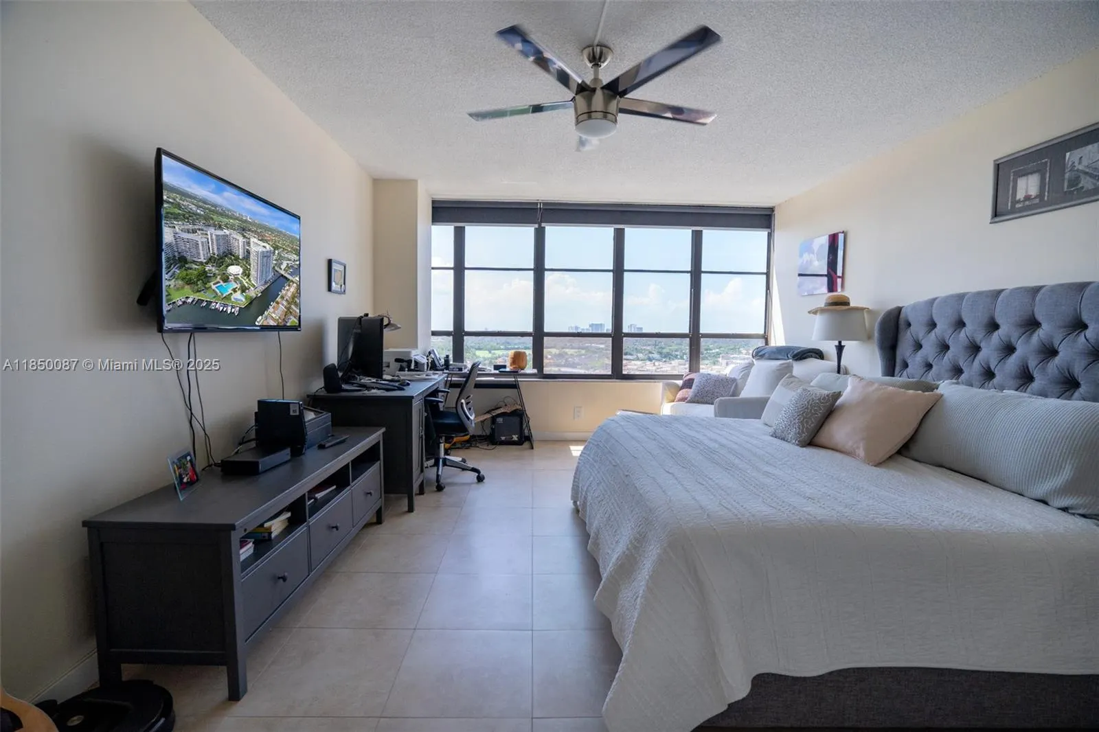 500 Three Islands Blvd, #1008