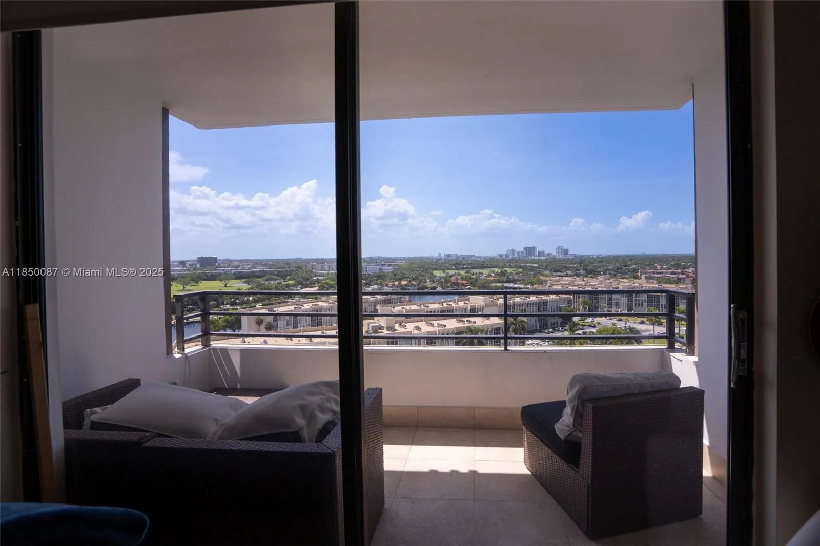 500 Three Islands Blvd, #1008