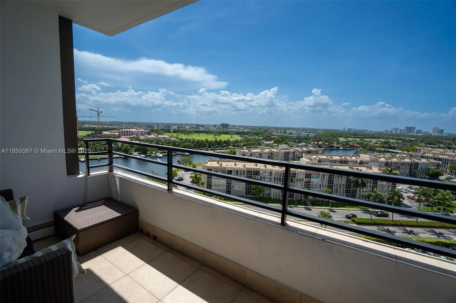500 Three Islands Blvd, #1008