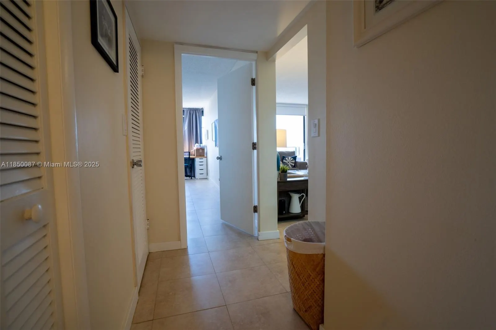 500 Three Islands Blvd, #1008