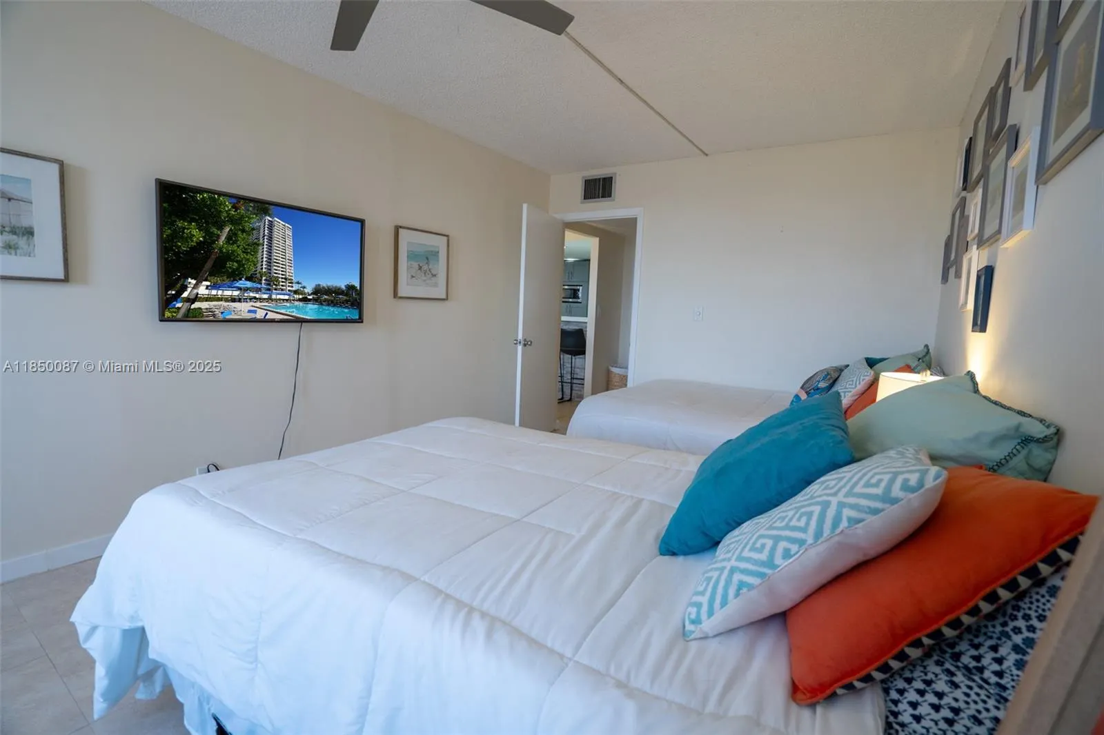 500 Three Islands Blvd, #1008