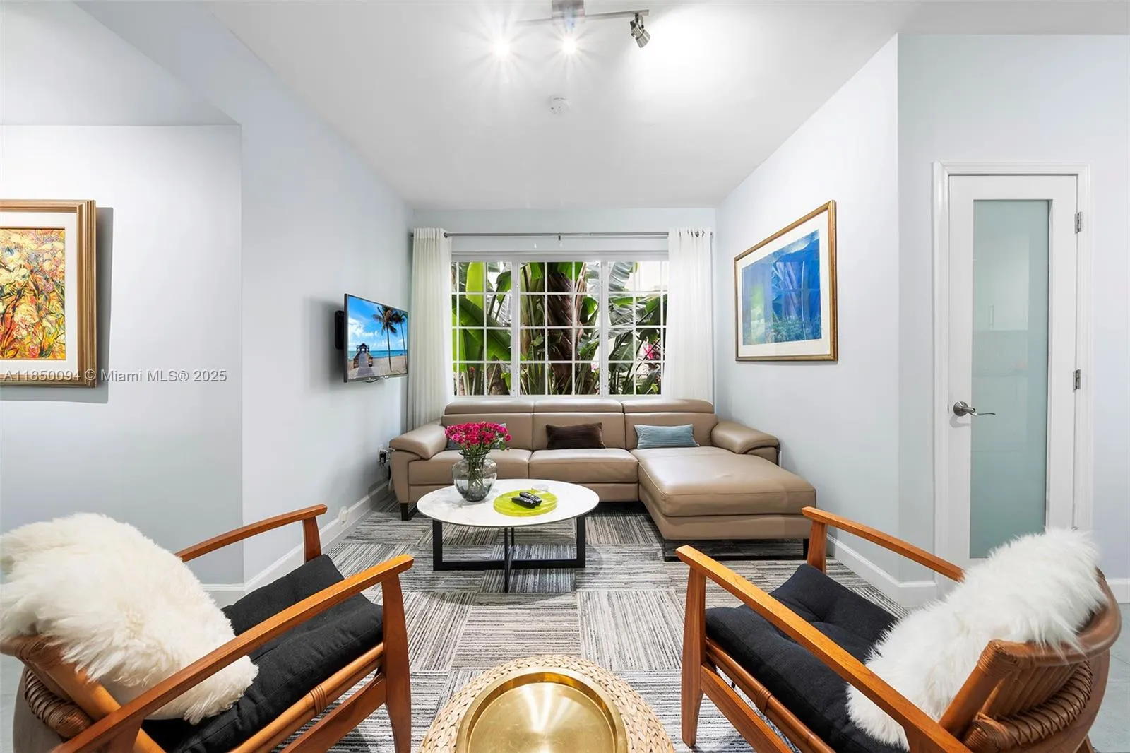 1569 Michigan Ave, #10