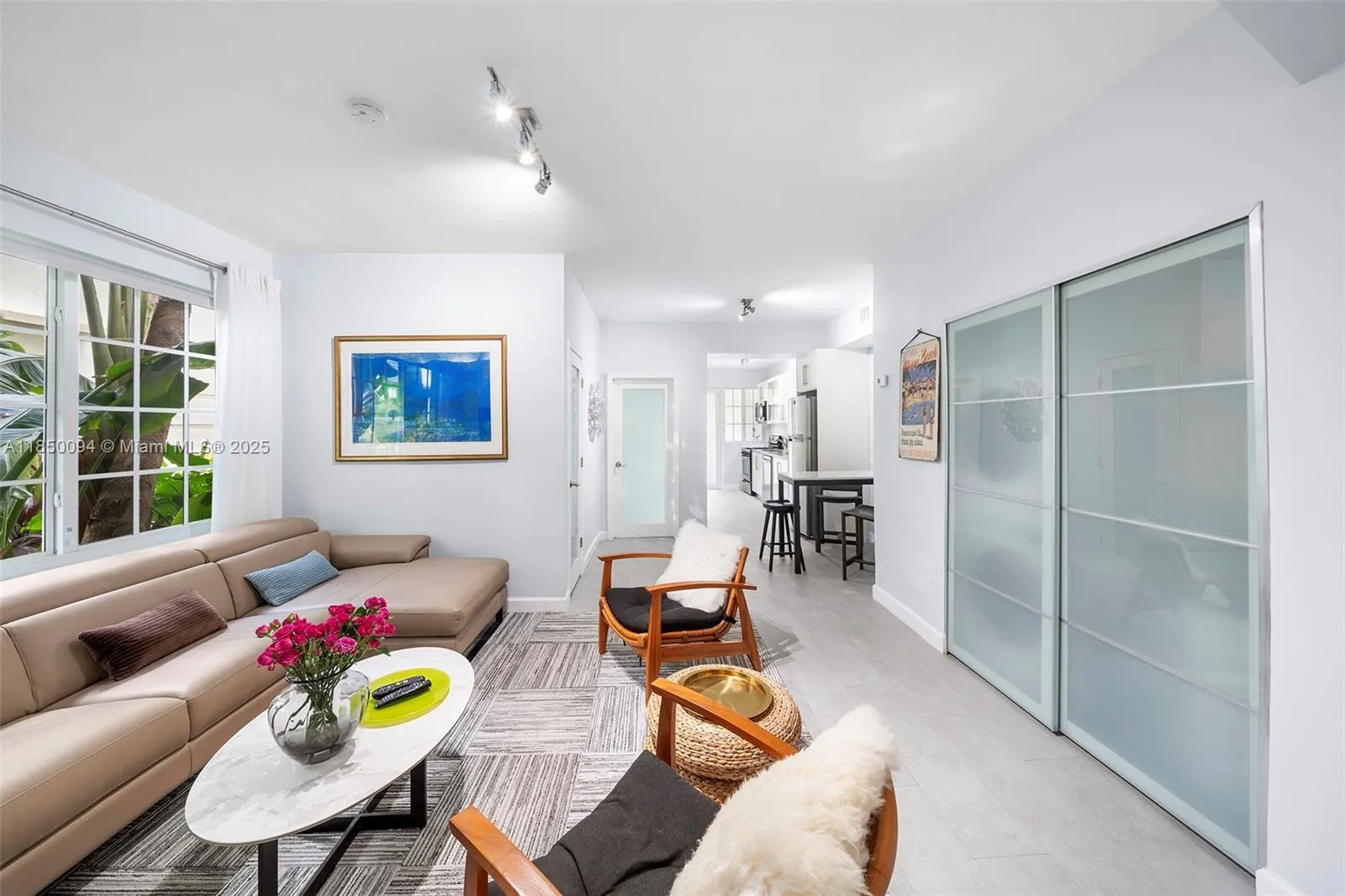 1569 Michigan Ave, #10