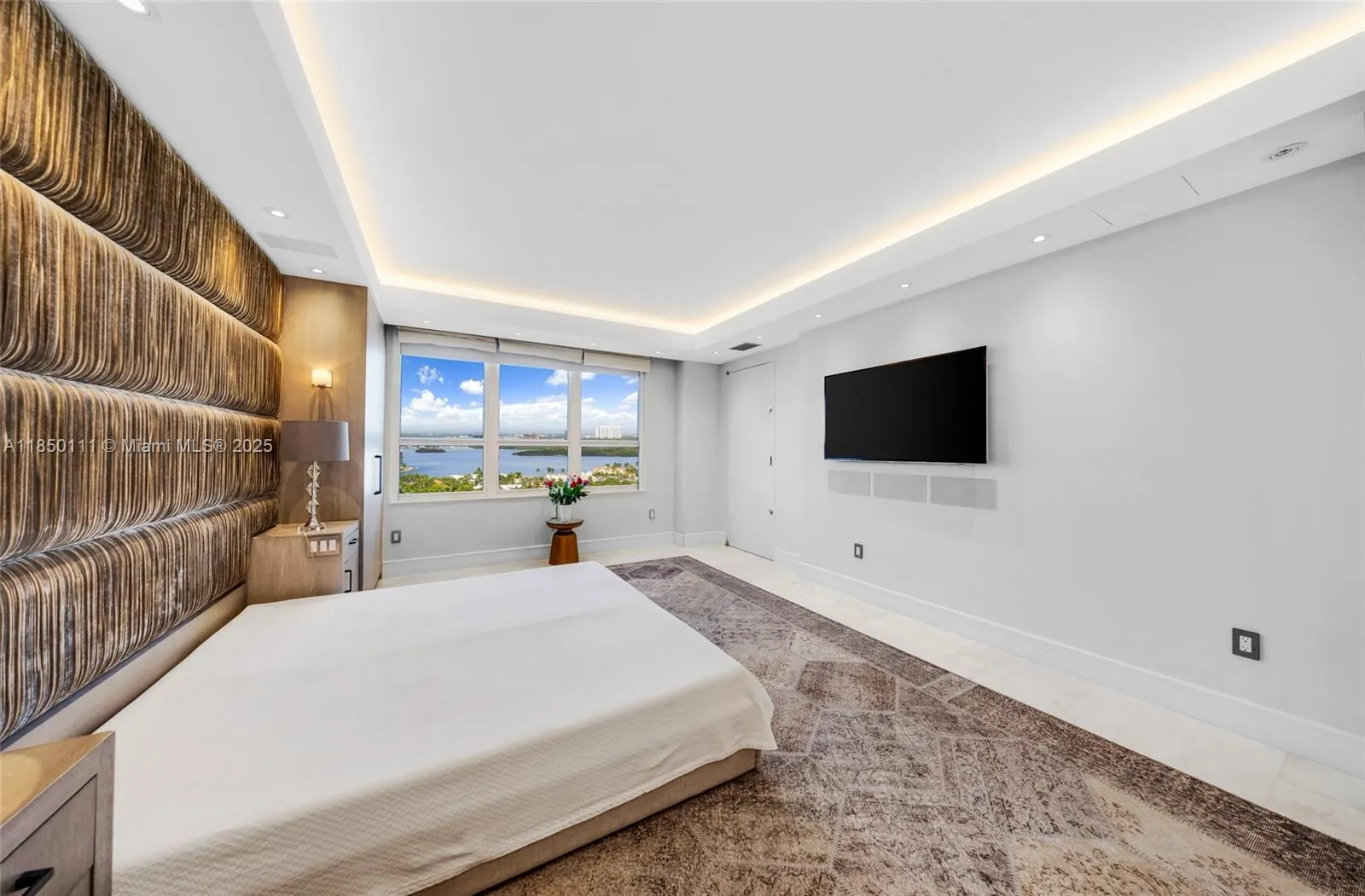 9801 Collins Ave, #PH11 Great Renovation