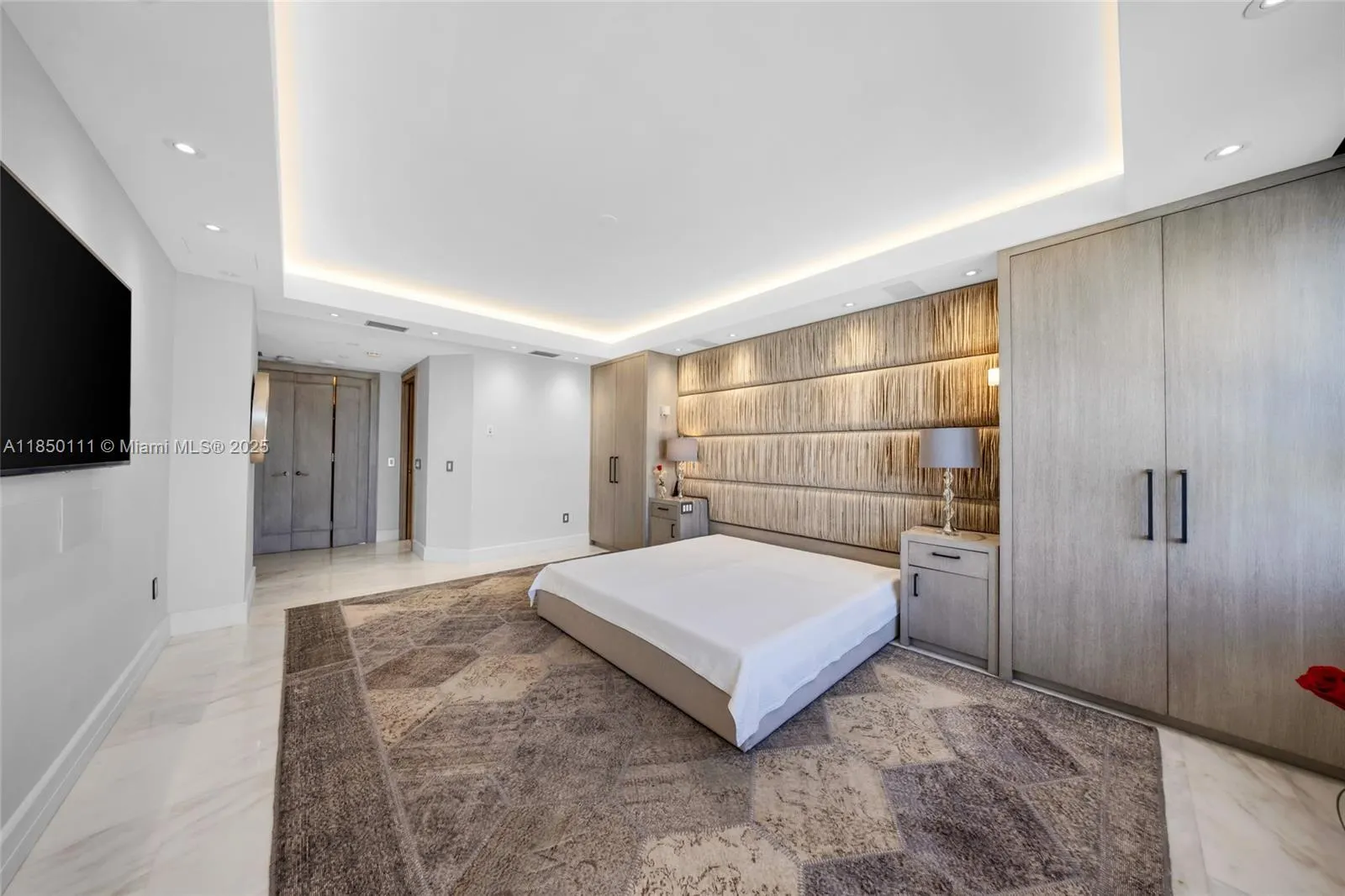 9801 Collins Ave, #PH11 Great Renovation