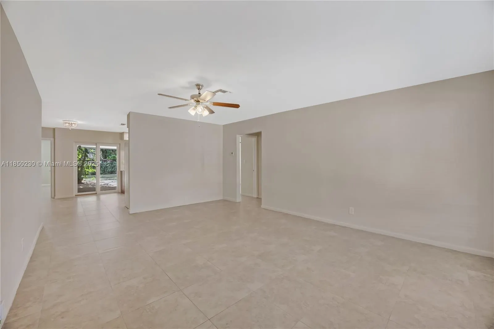 830 SW 18th St