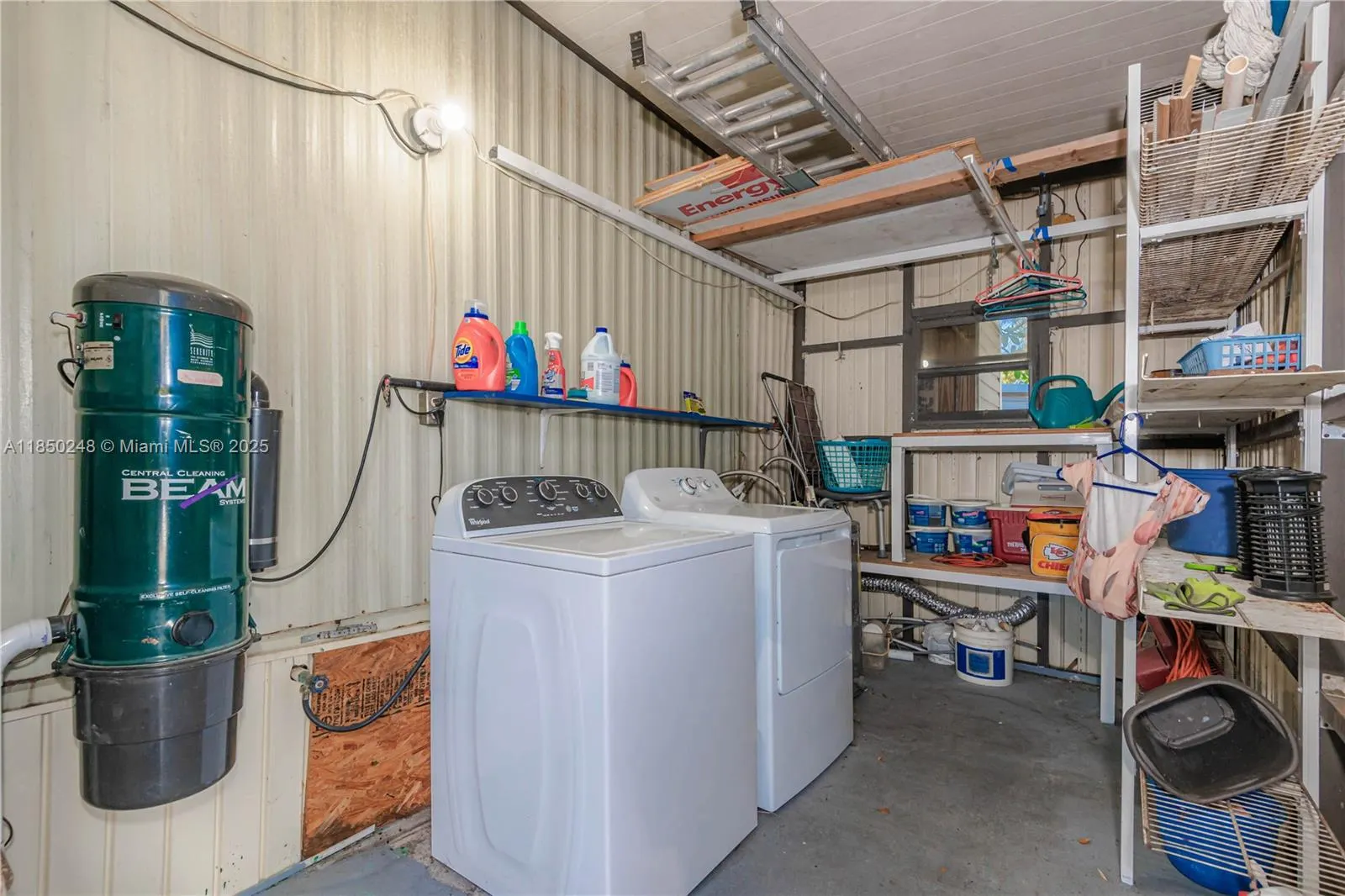 8 Highborne Ln