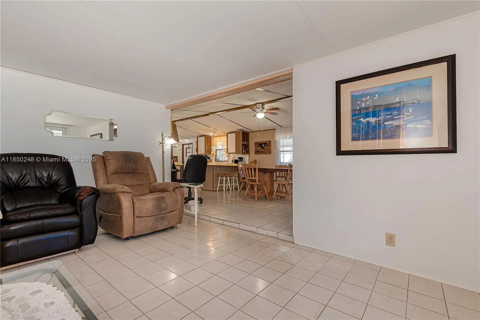 8 Highborne Ln