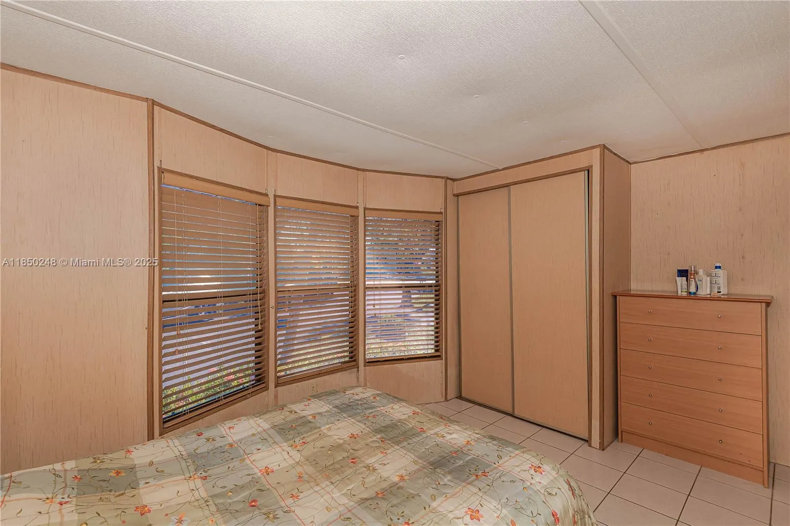 8 Highborne Ln