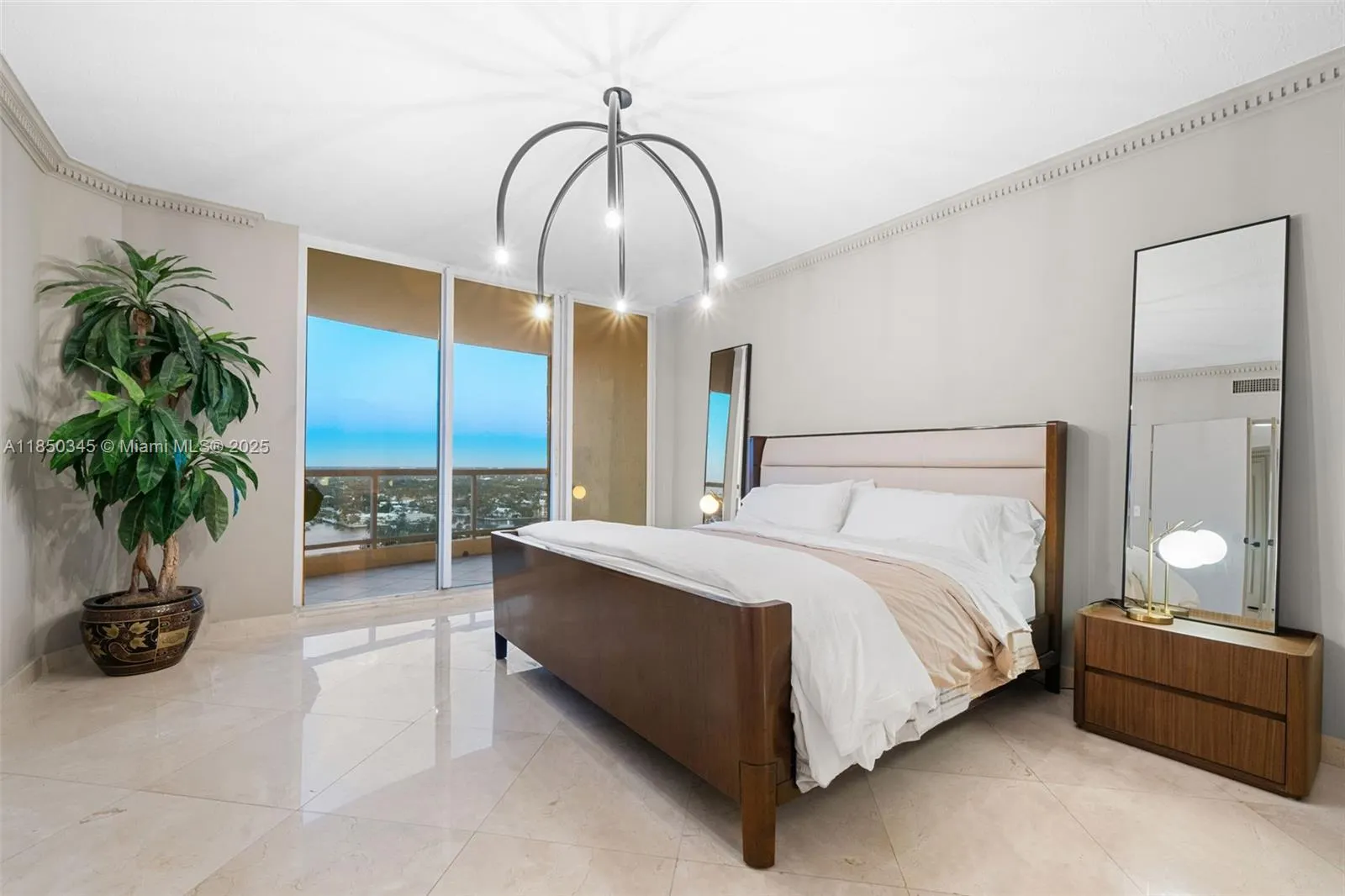 2100 N Ocean Blvd, #18D