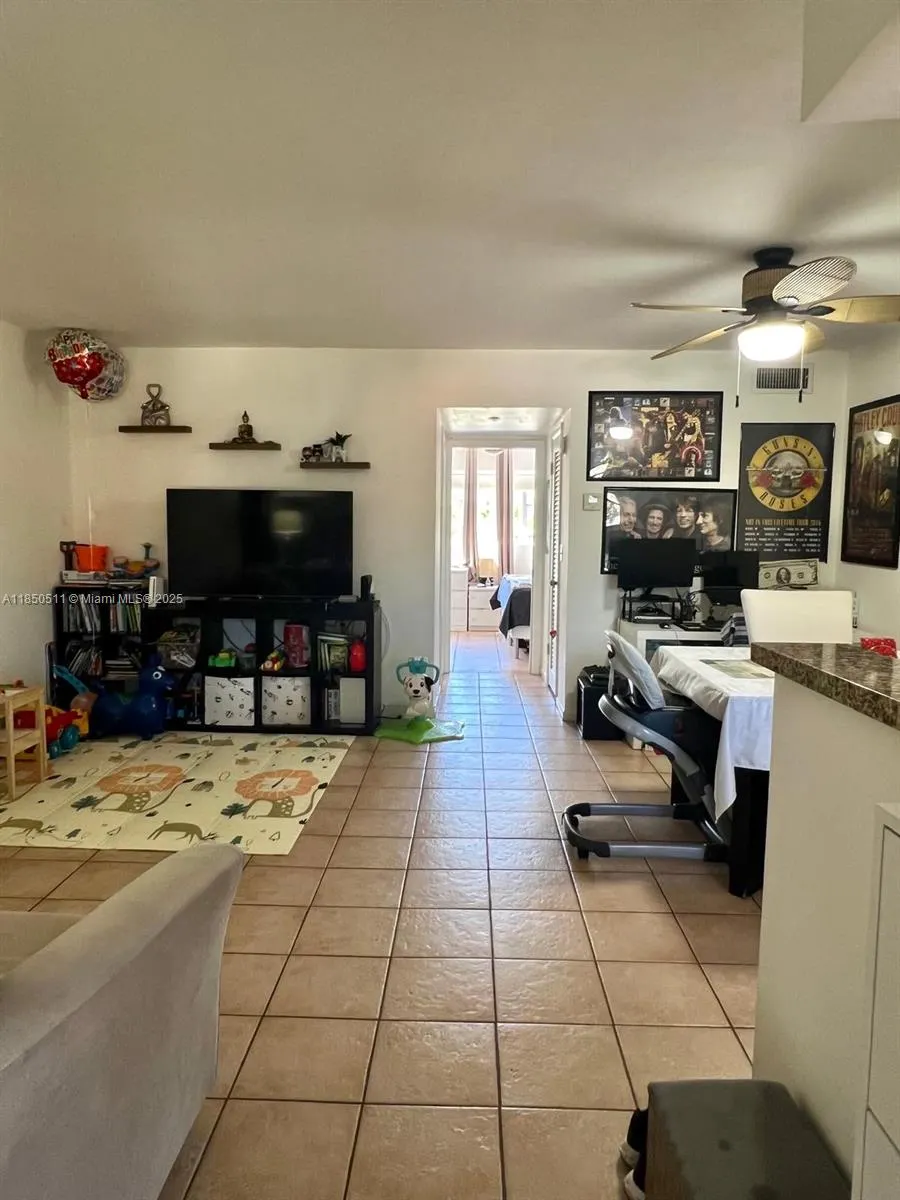 270 Layne Blvd, #208
