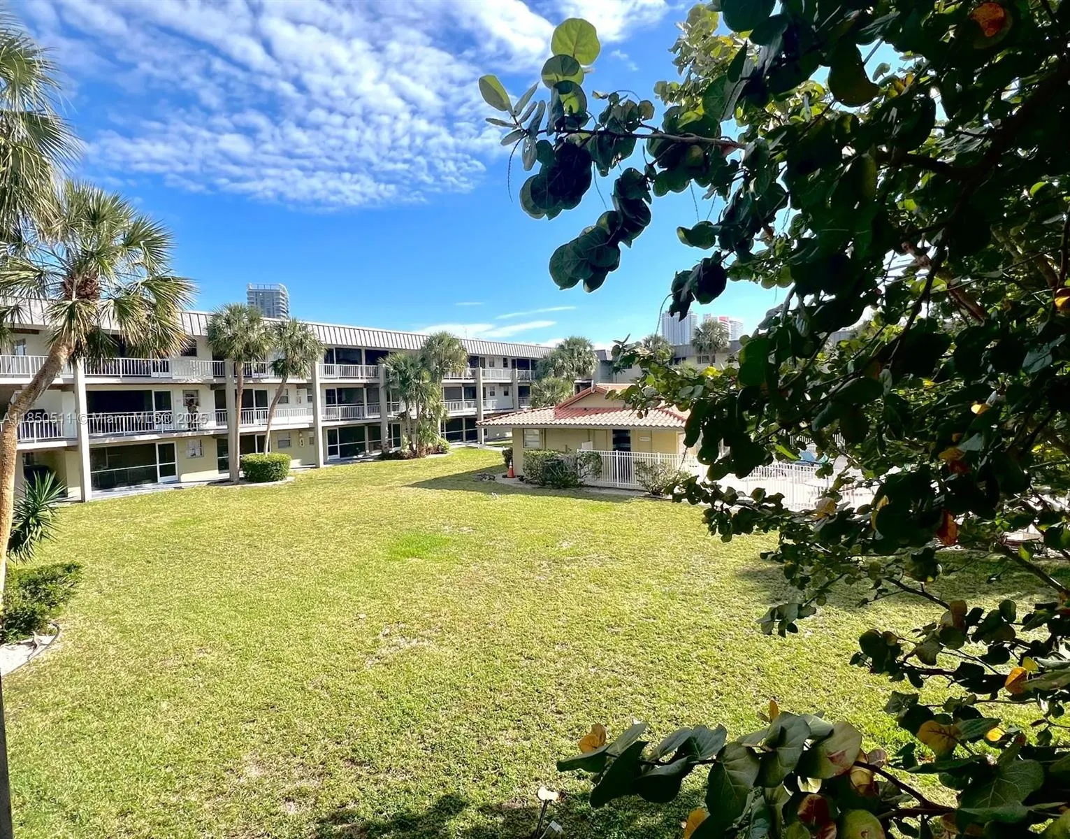 270 Layne Blvd, #208