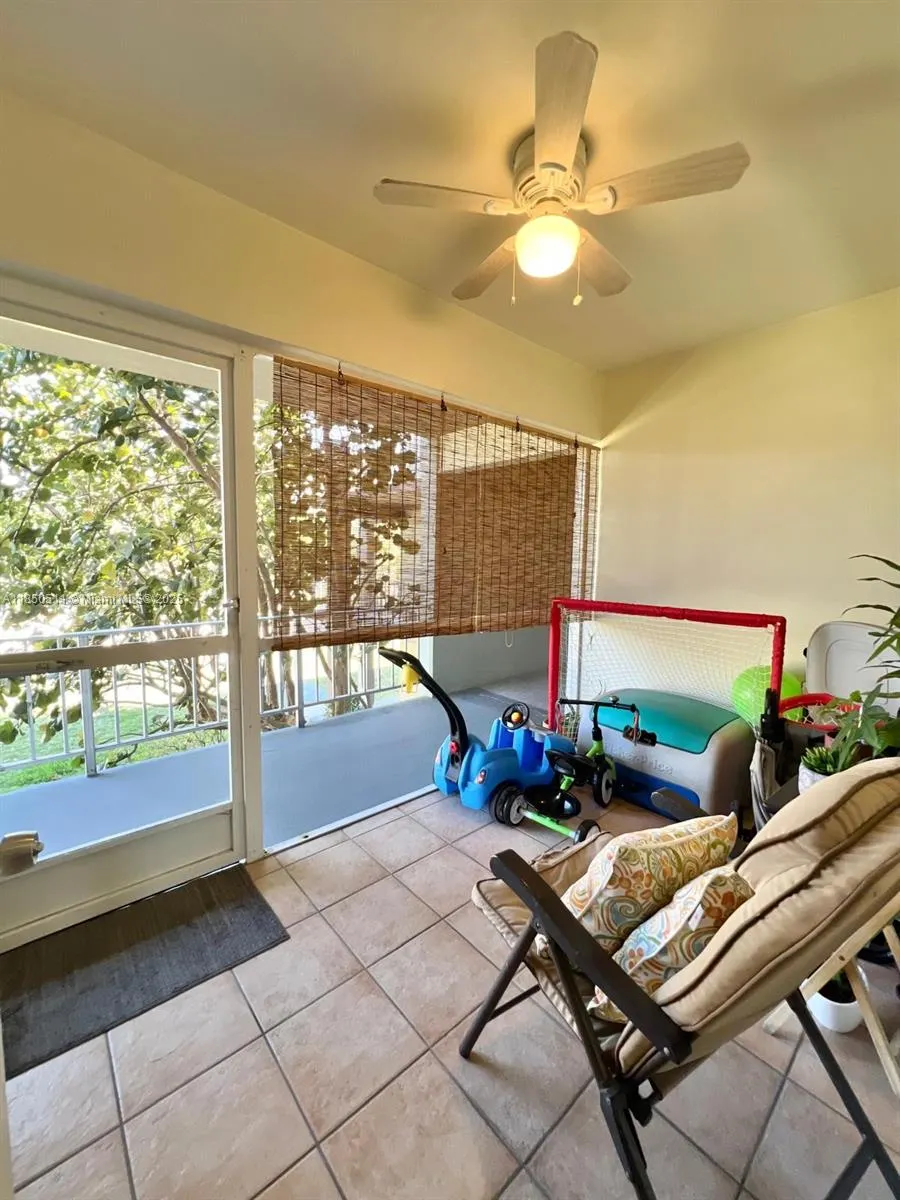 270 Layne Blvd, #208