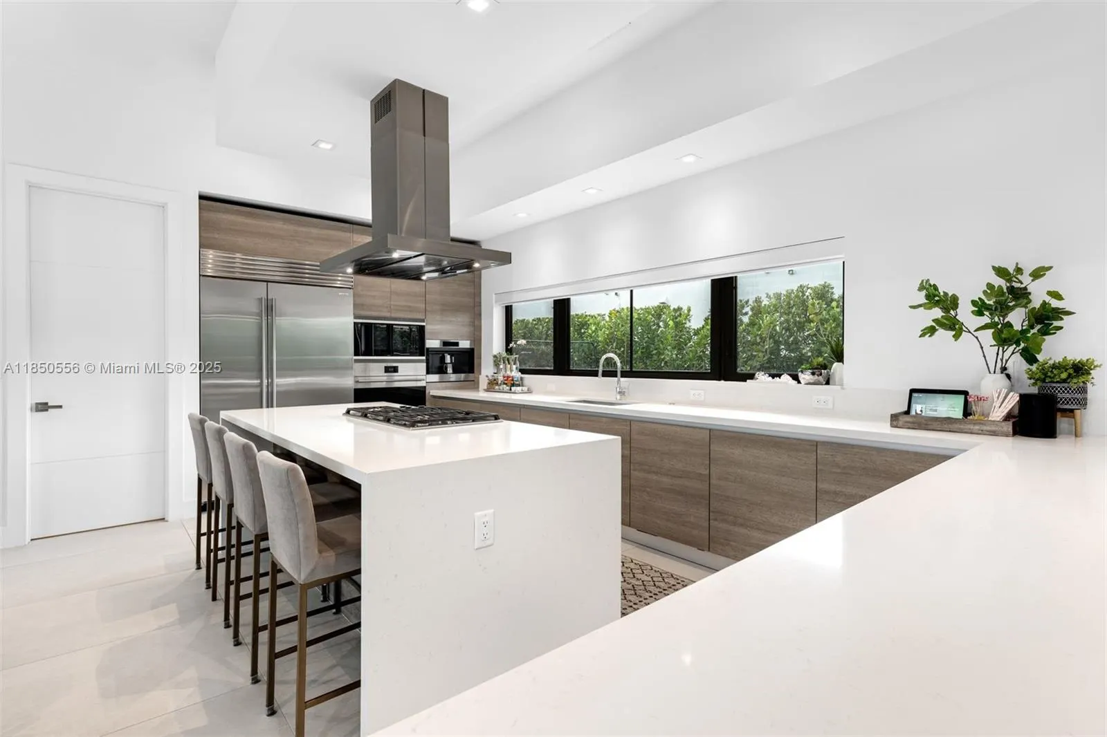 16703 S Botaniko Dr S