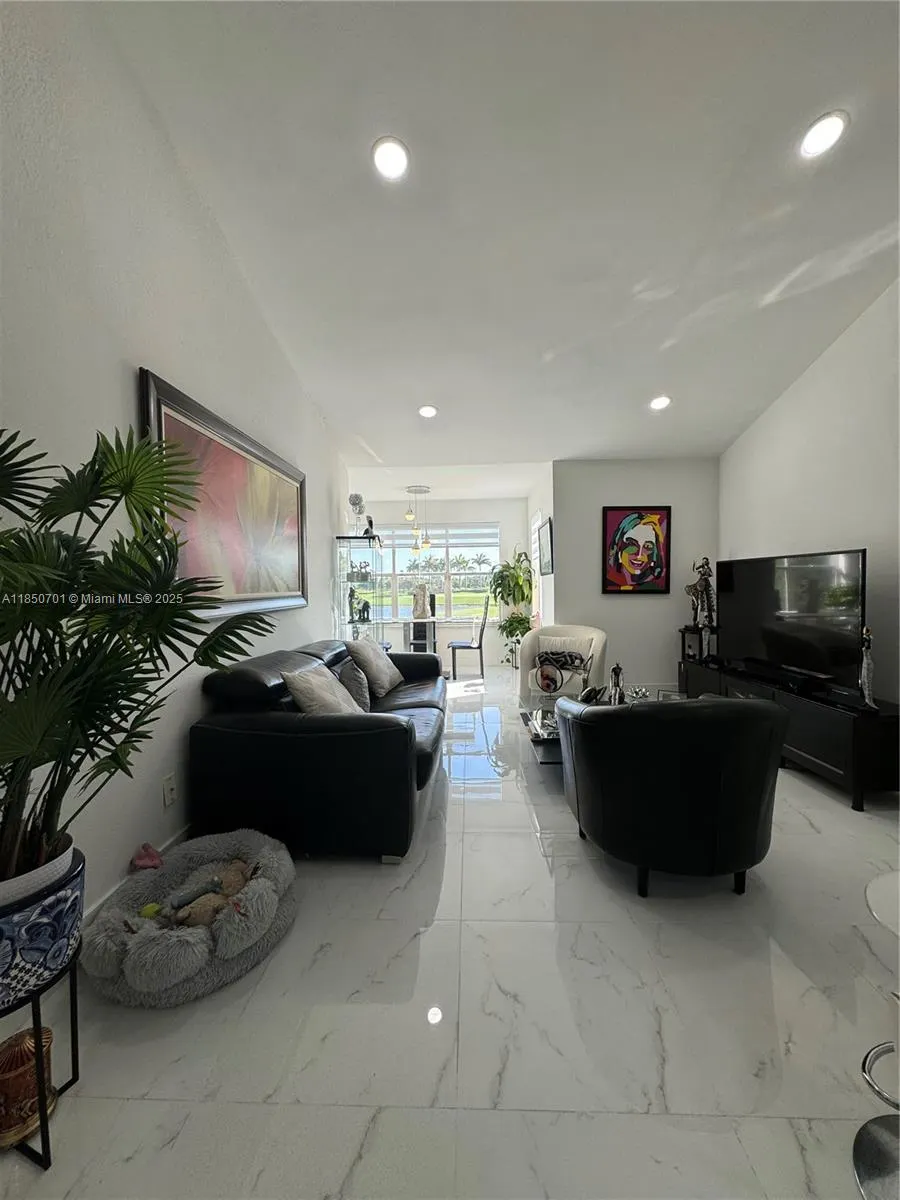 12650 Vista Isles Dr, #923