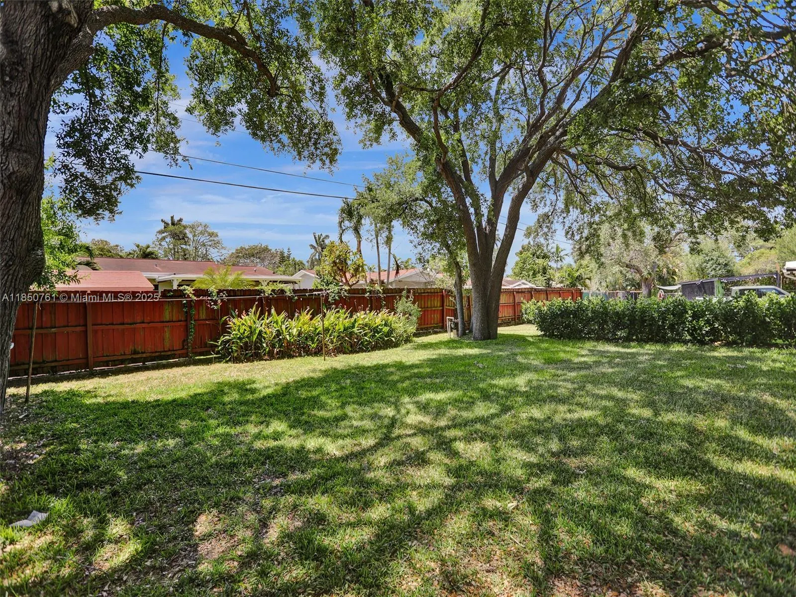 950 SW 29th St
