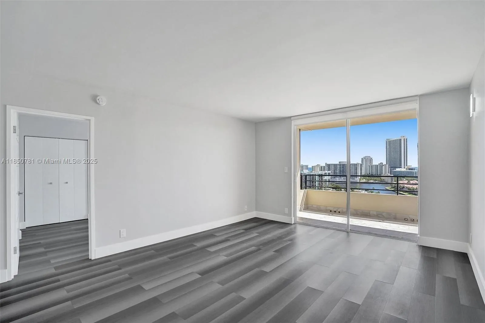500 Three Islands Blvd, #1201