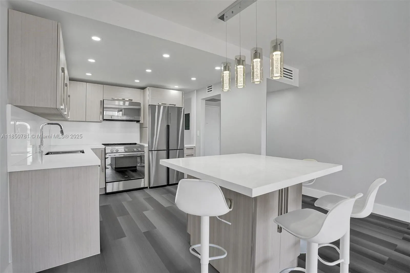 500 Three Islands Blvd, #1201