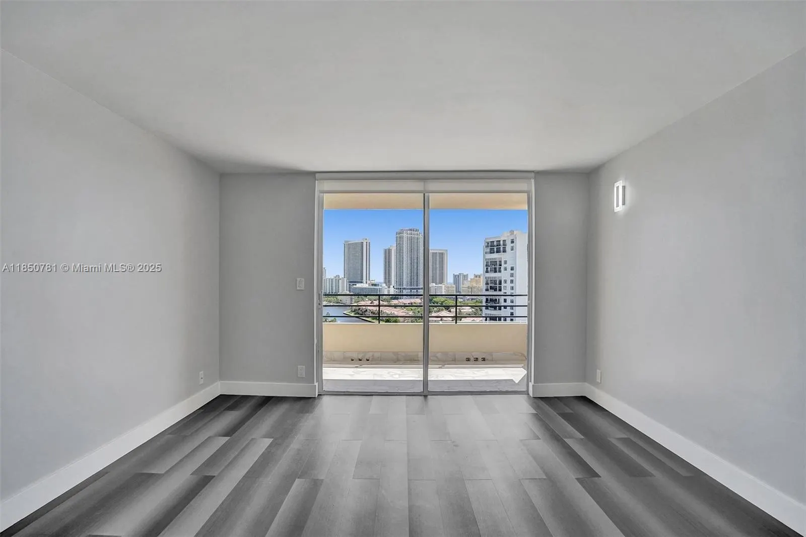 500 Three Islands Blvd, #1201
