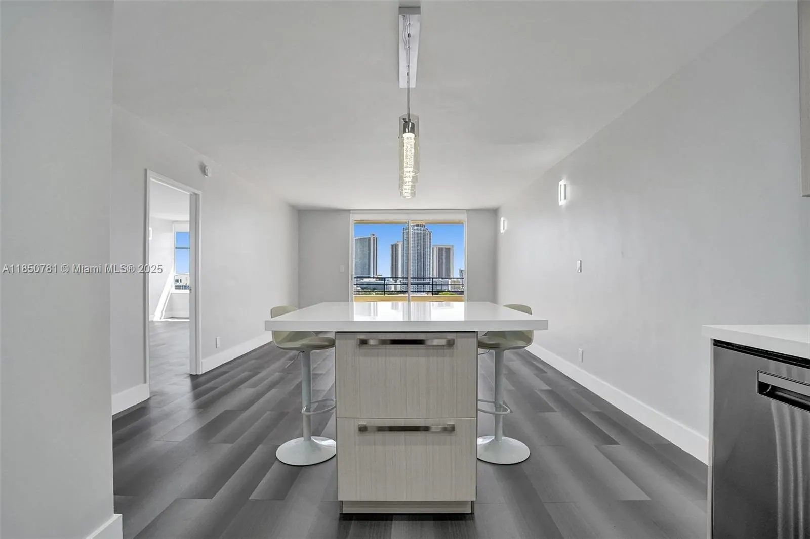 500 Three Islands Blvd, #1201
