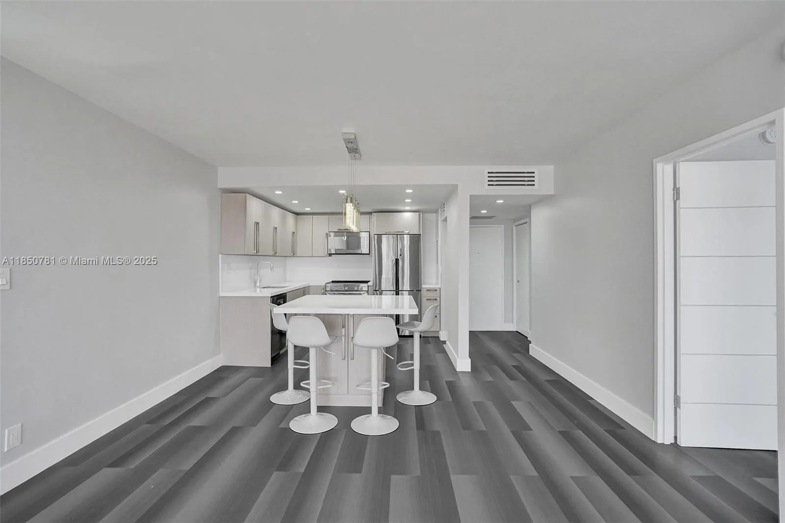 500 Three Islands Blvd, #1201