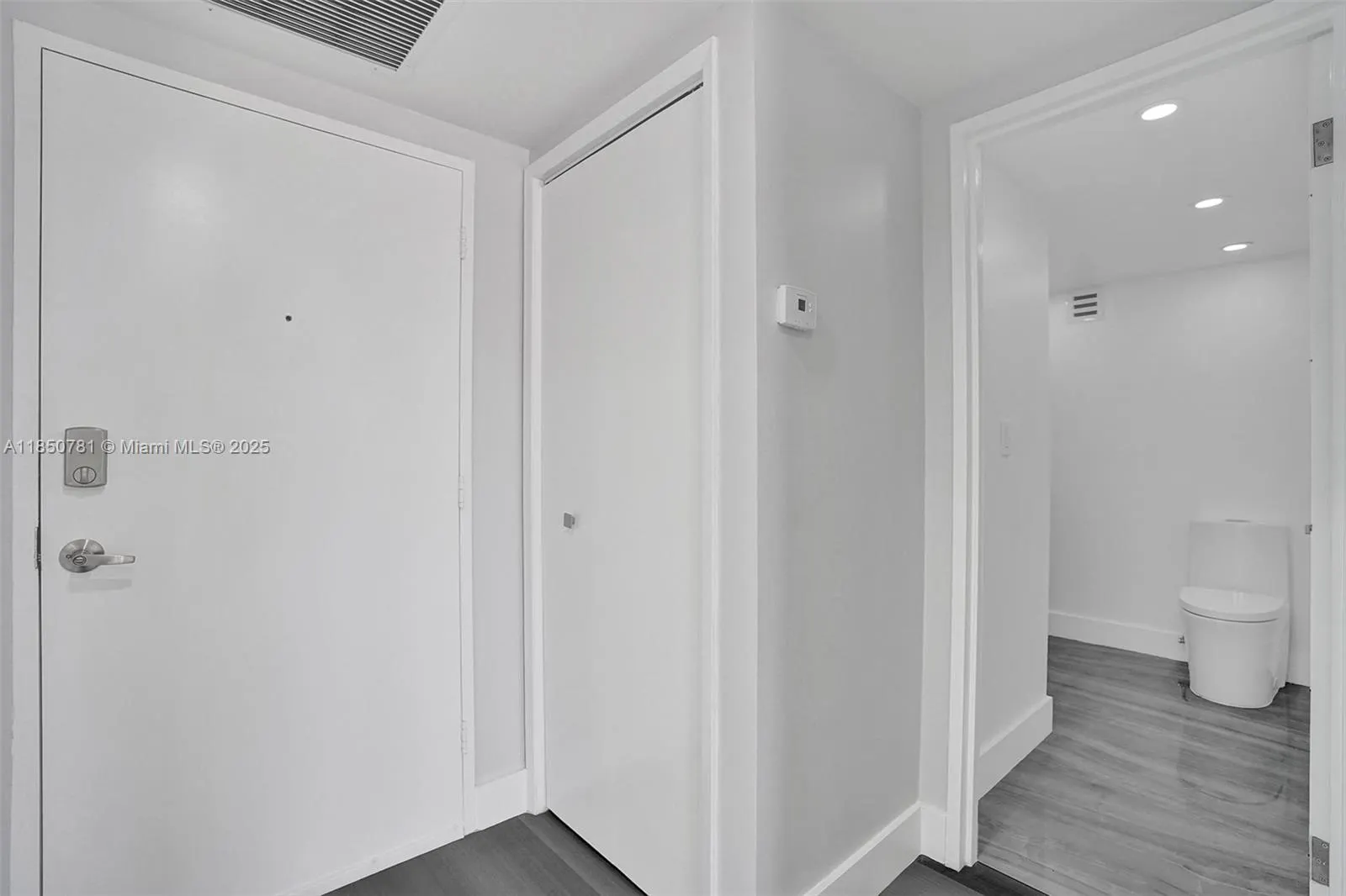 500 Three Islands Blvd, #1201