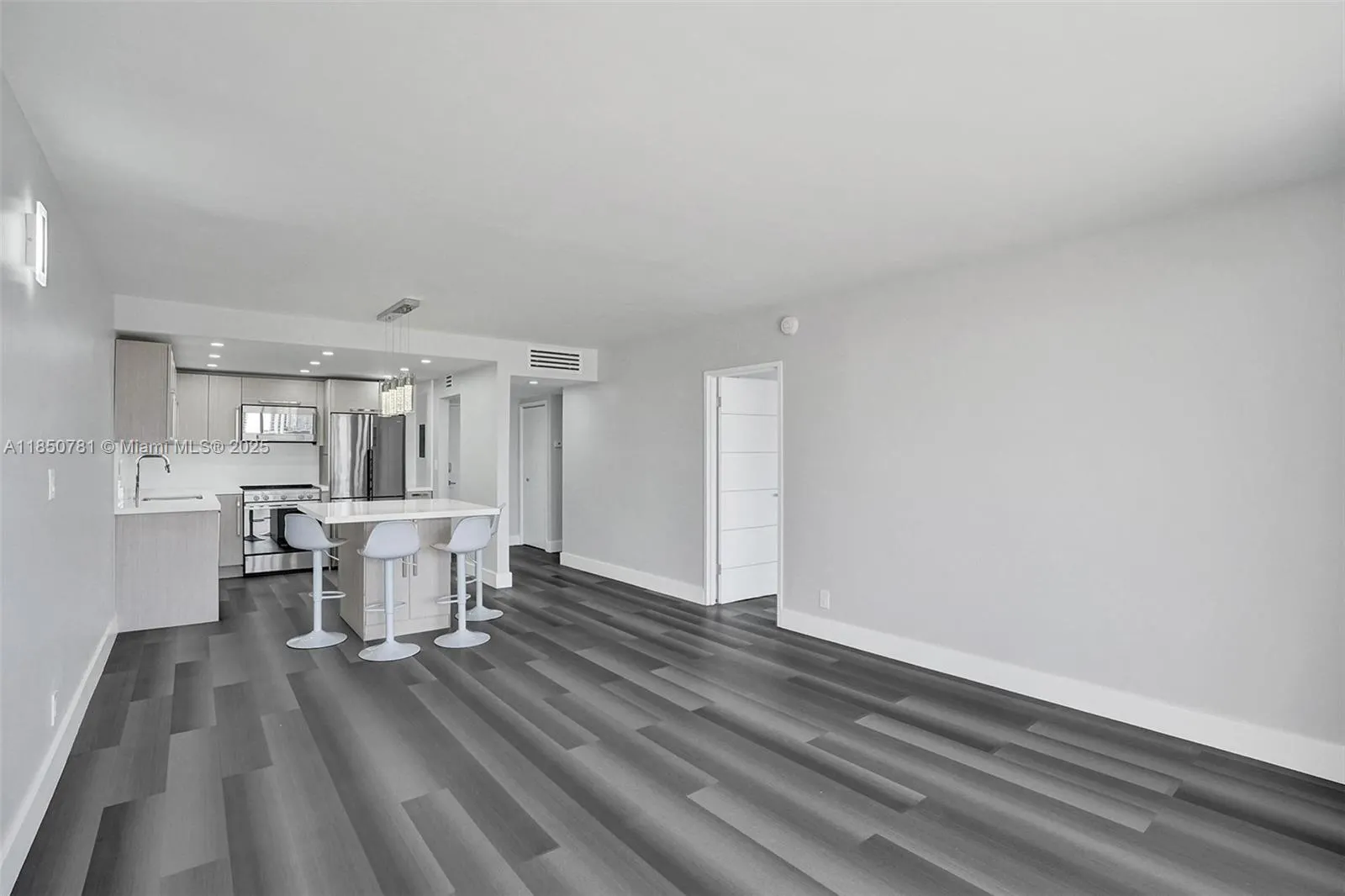 500 Three Islands Blvd, #1201