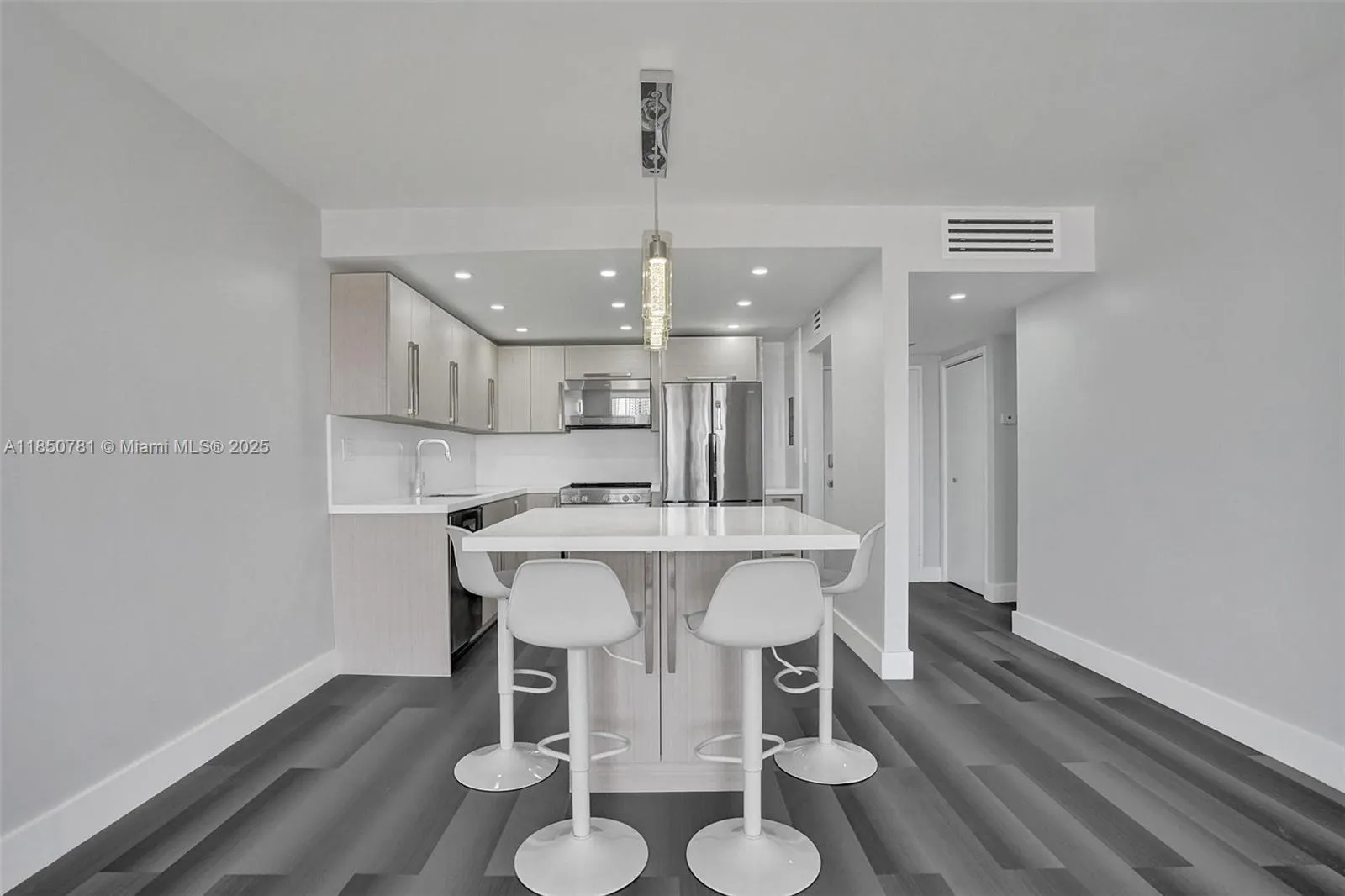 500 Three Islands Blvd, #1201
