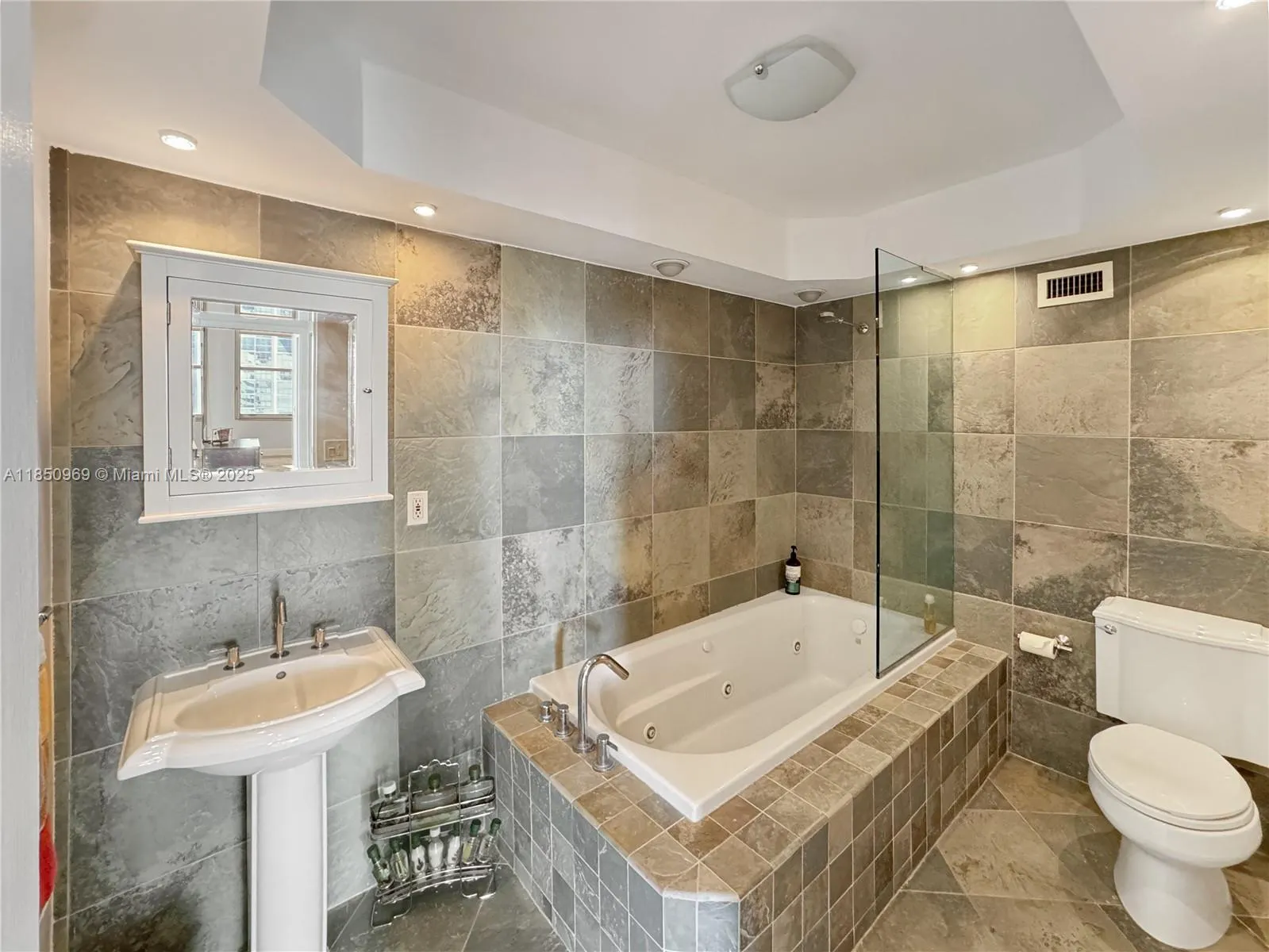 2899 Collins Ave, #PH F