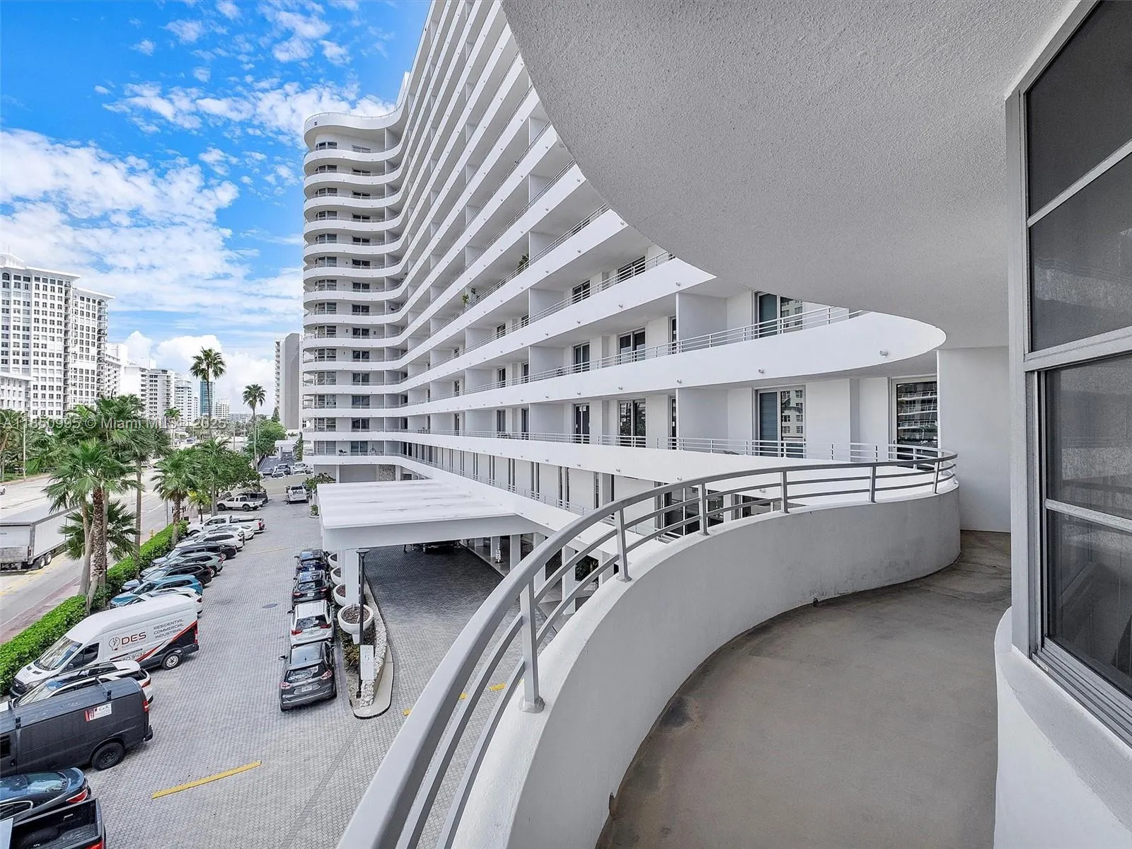 5555 Collins Ave, #4S