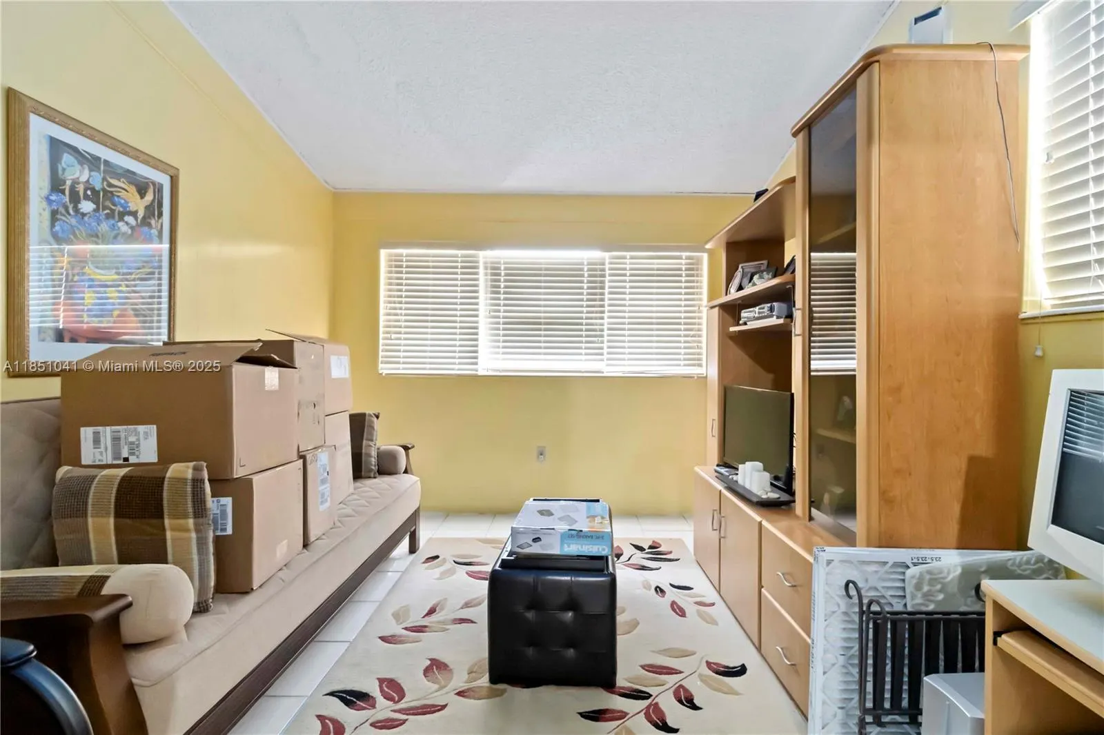 1545 NE 158th St