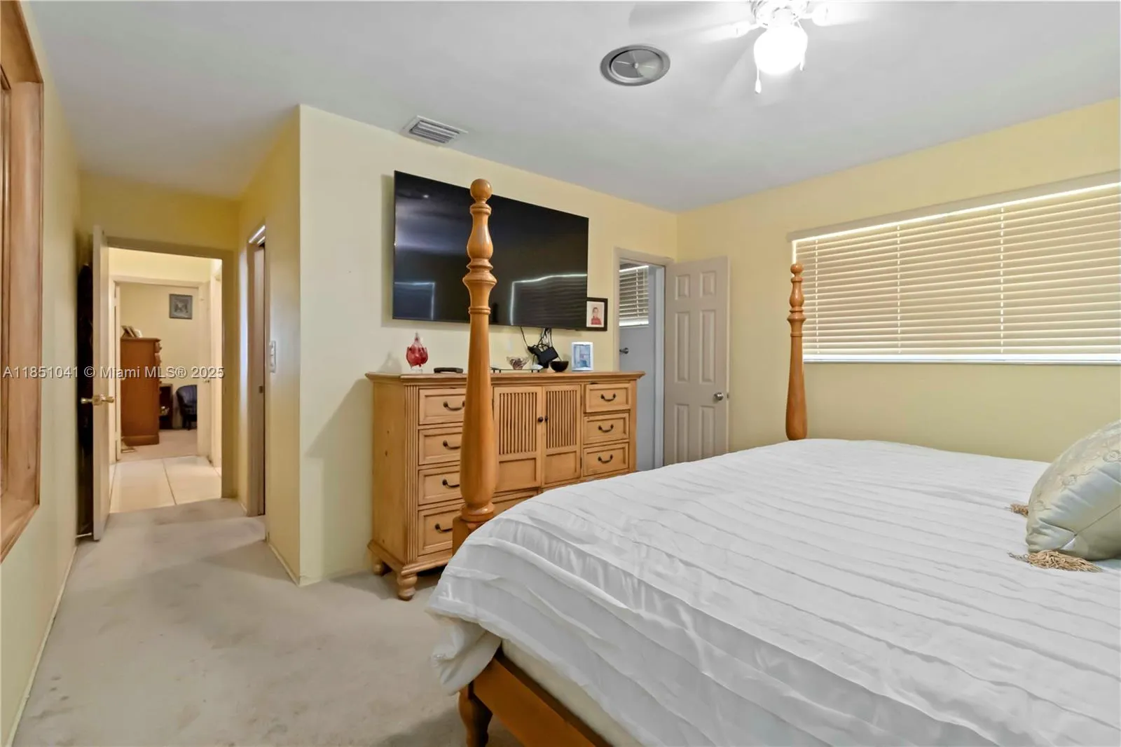 1545 NE 158th St