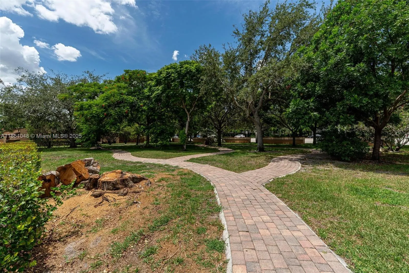836 NW 79th Ter