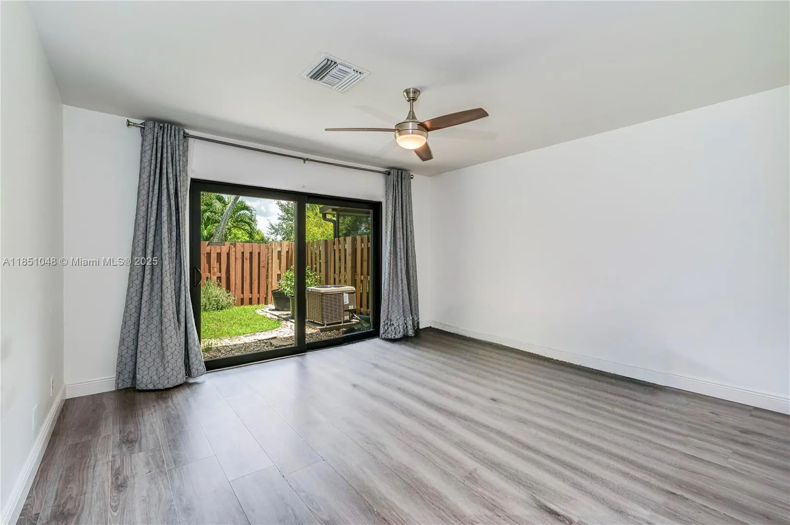 836 NW 79th Ter