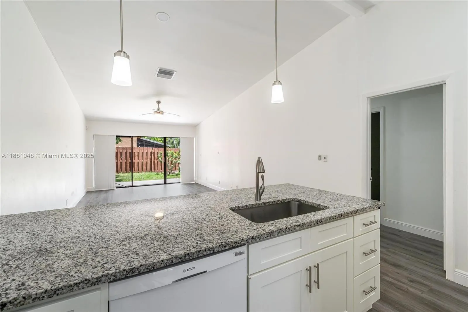 836 NW 79th Ter