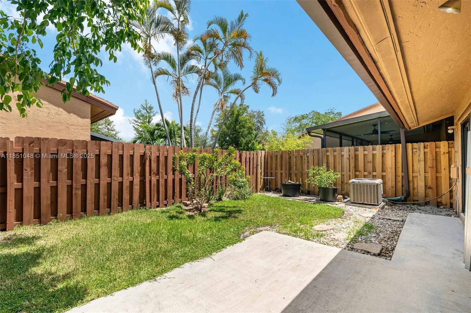 836 NW 79th Ter