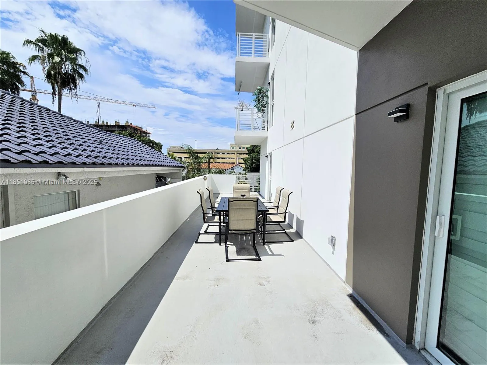 1938 Jackson St, #202