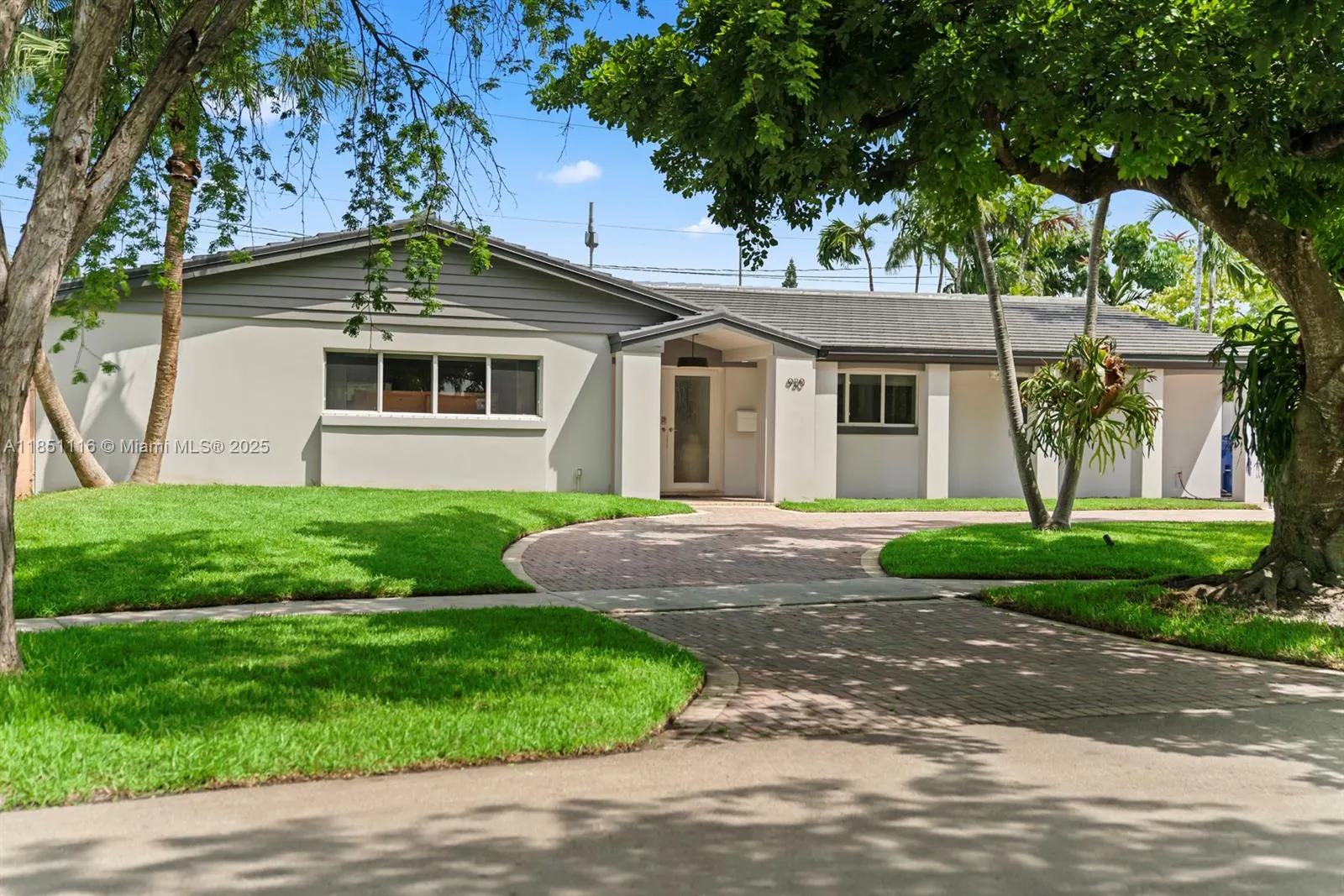 930 NE 182nd Ter