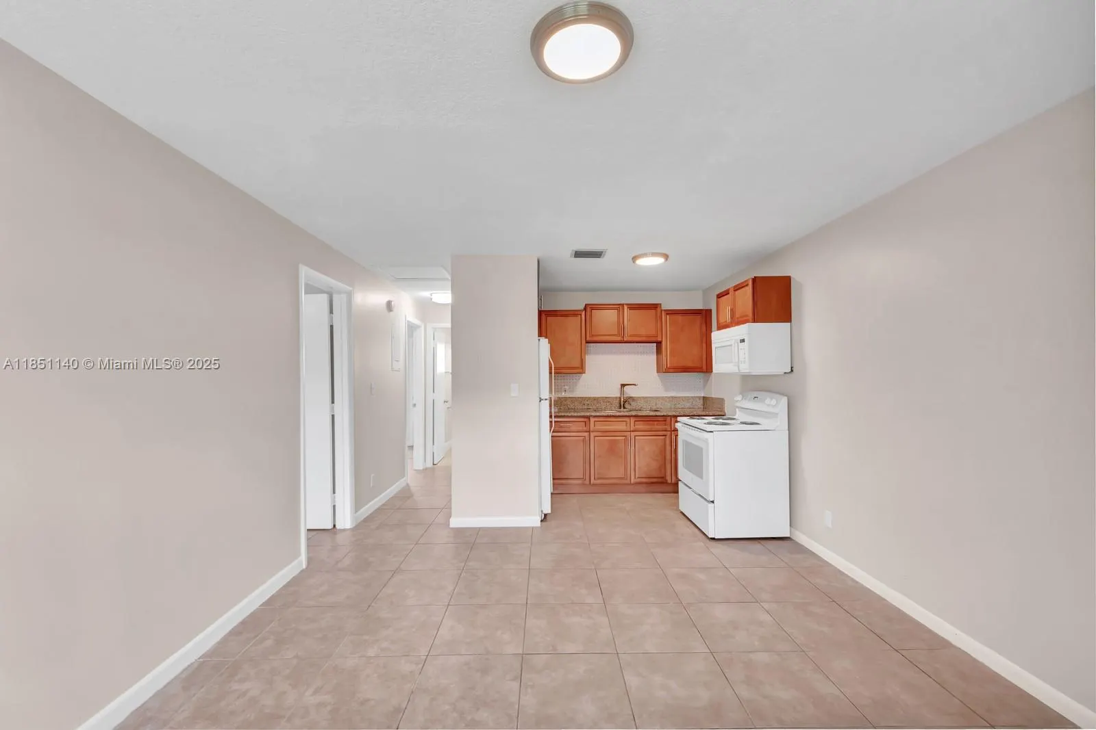 2610 Riverland Dr
