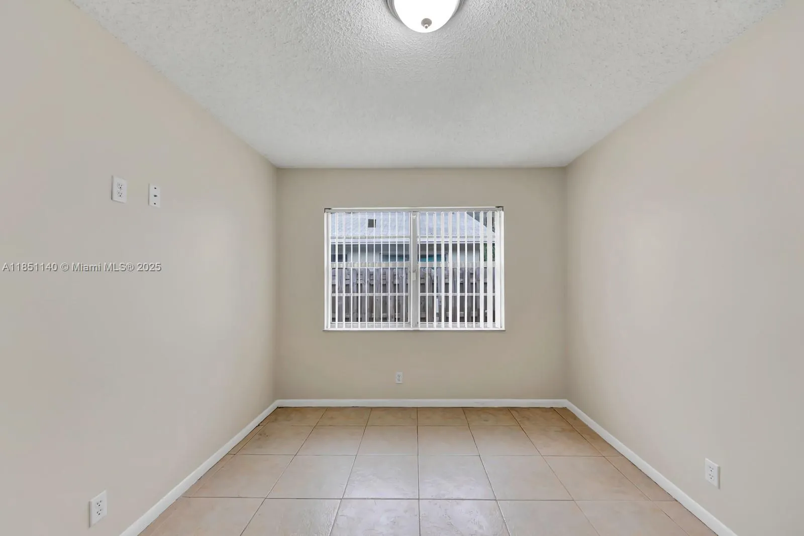 2610 Riverland Dr