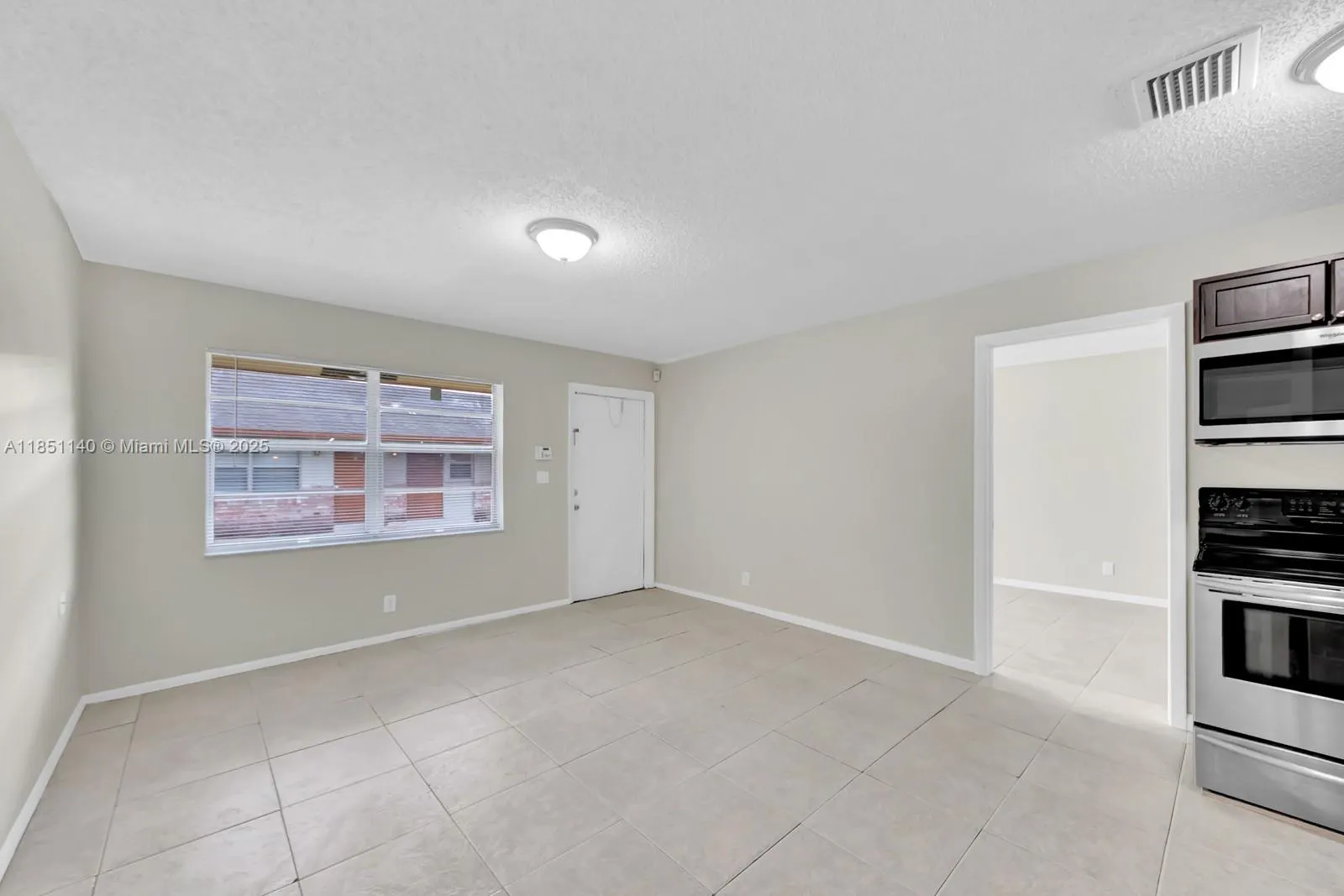 2610 Riverland Dr