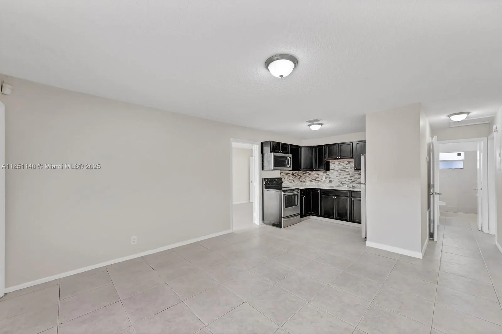 2610 Riverland Dr