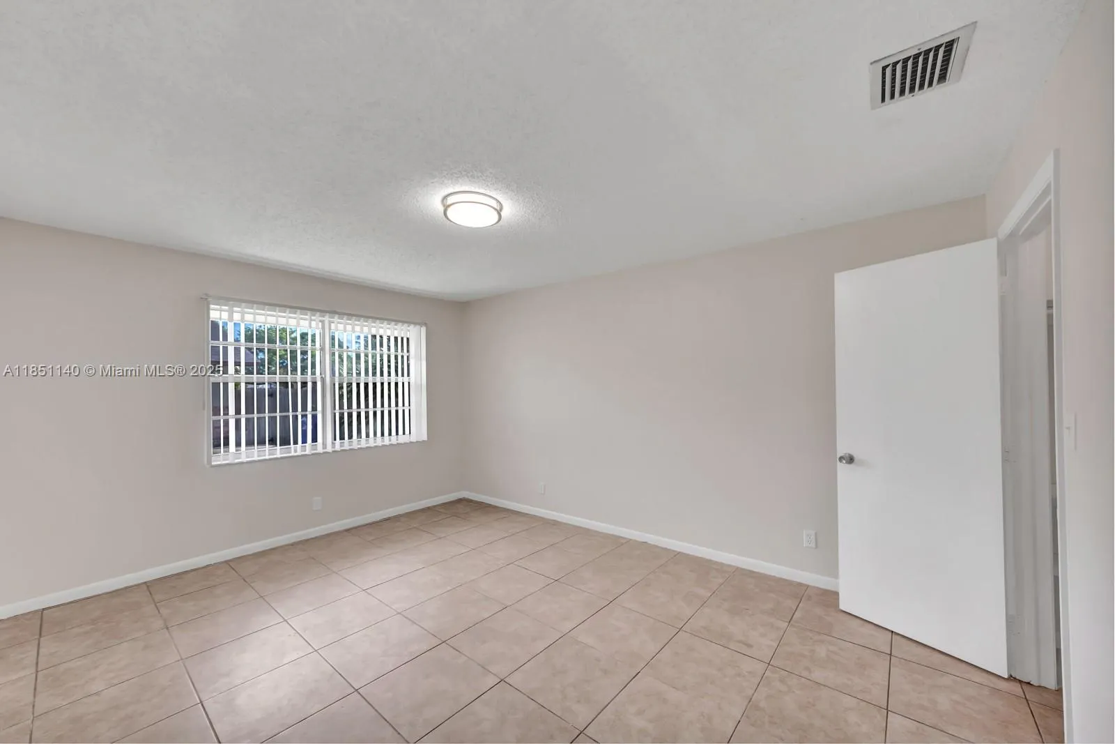 2610 Riverland Dr