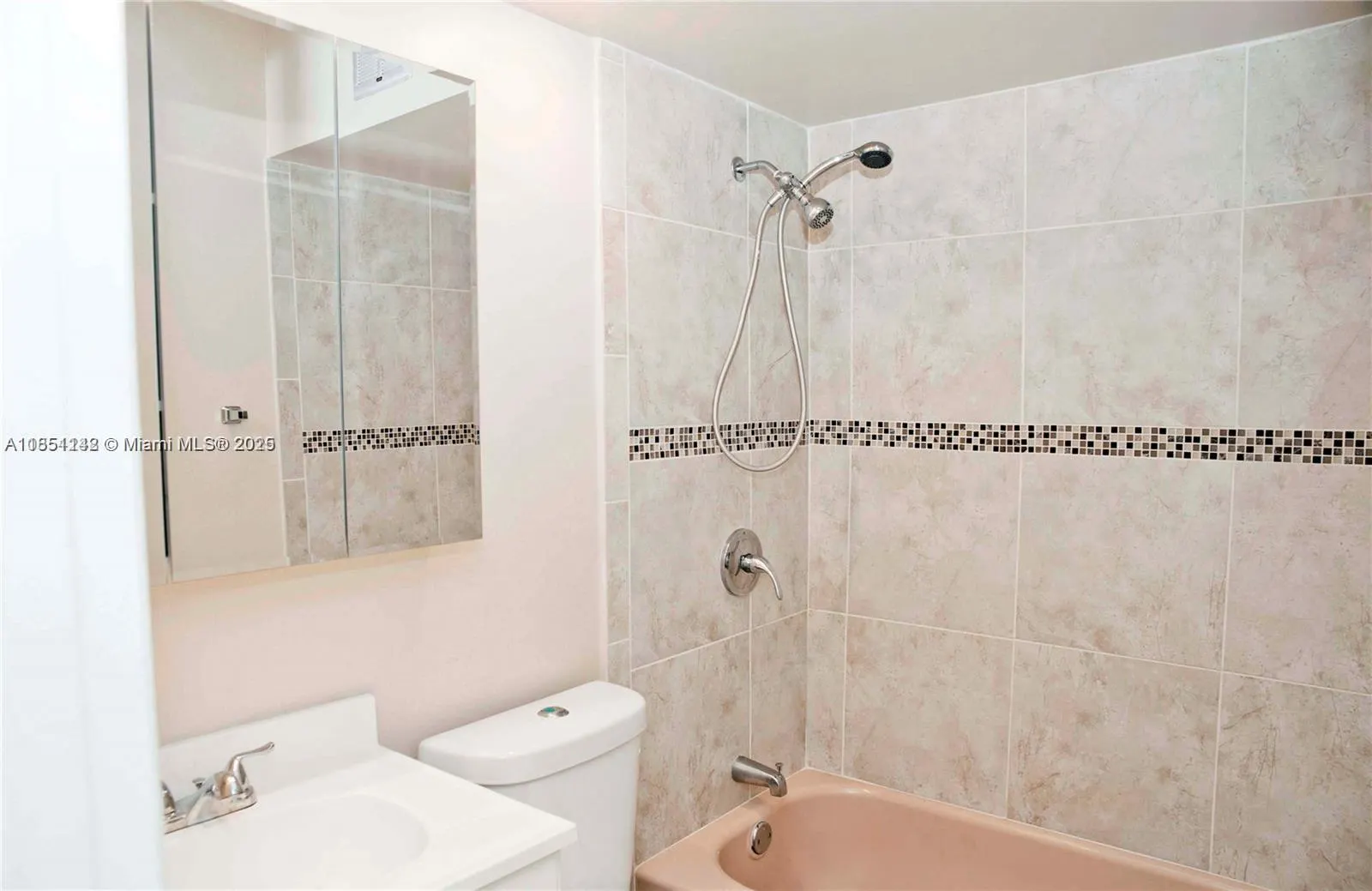 270 Layne Blvd, #305