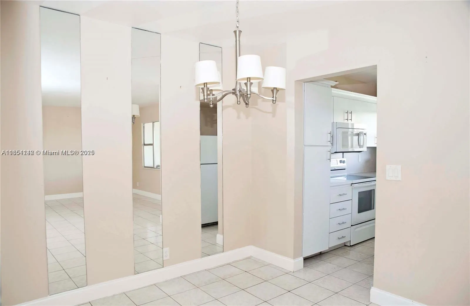 270 Layne Blvd, #305