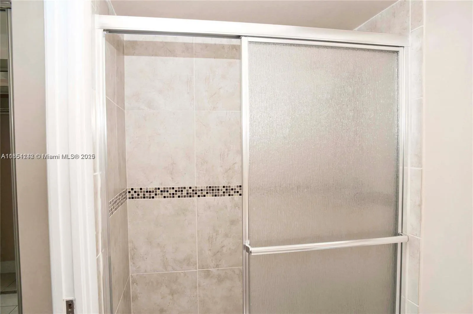 270 Layne Blvd, #305