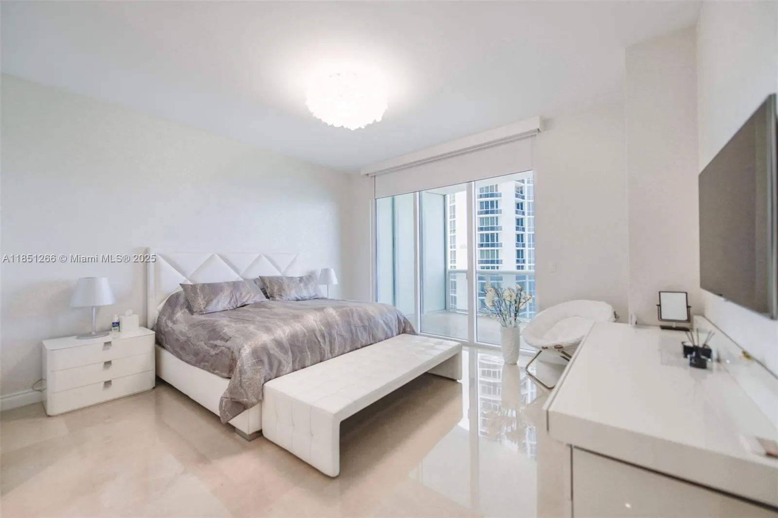 15901 Collins Ave, #1602