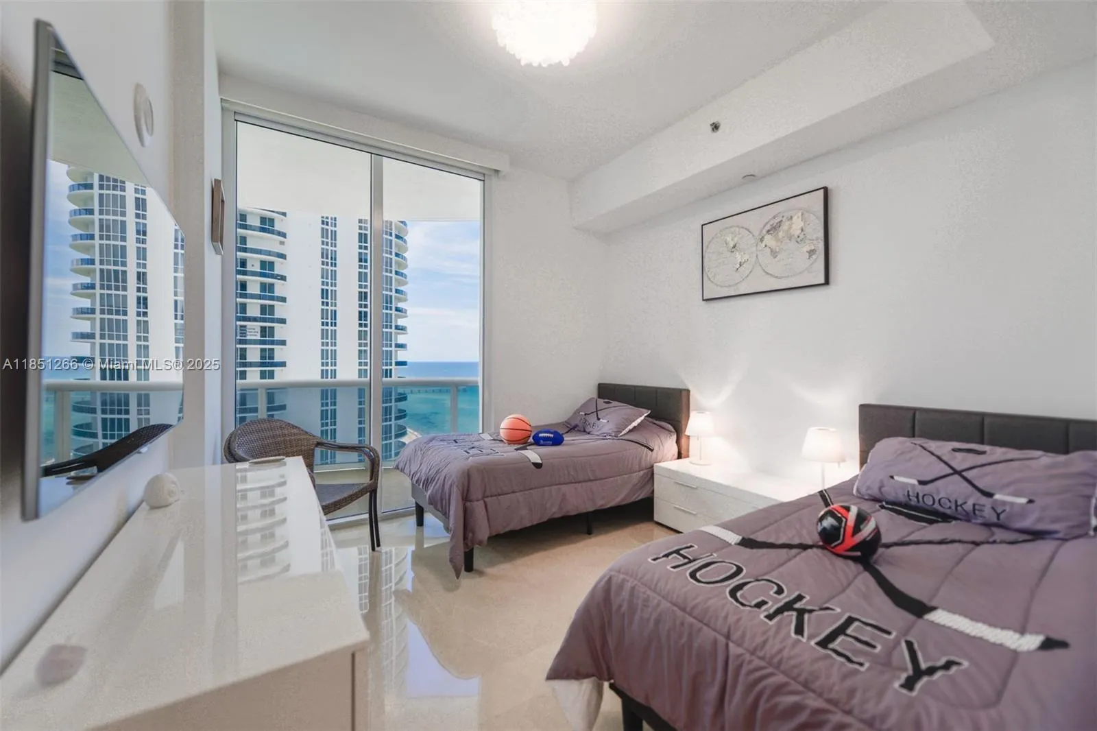 15901 Collins Ave, #1602